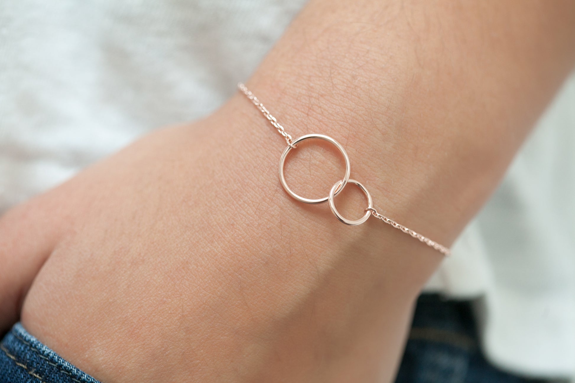 Bracelet chaîne anneaux entrelaçés plaqué or rose - Bracelet d'amitié –  Elise et moi