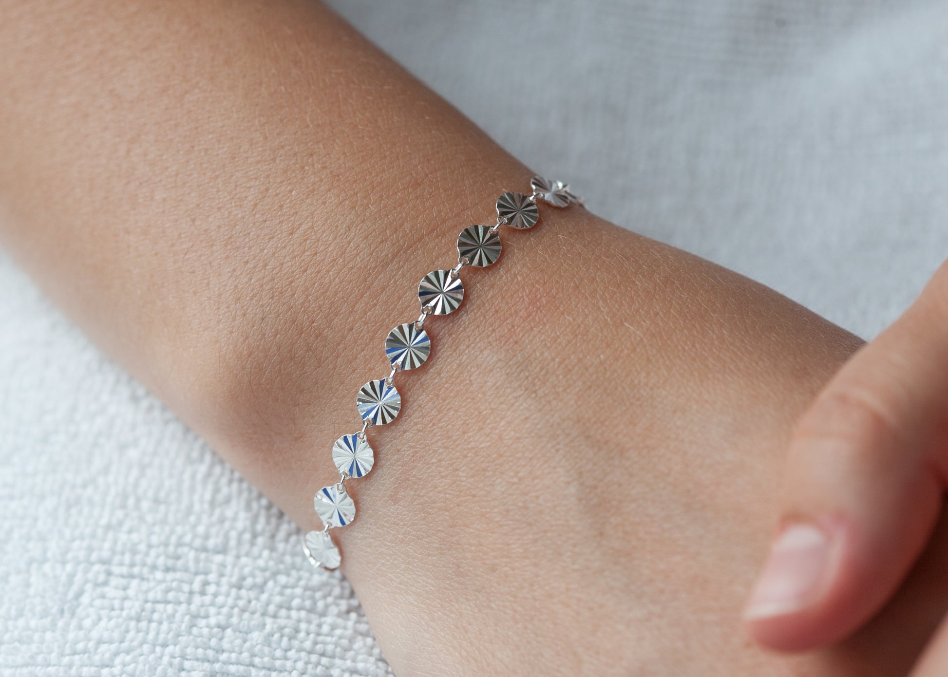 Bracelet pastilles striées en argent véritable