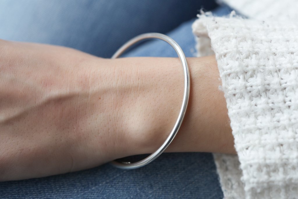 Bracelet jonc simple en argent