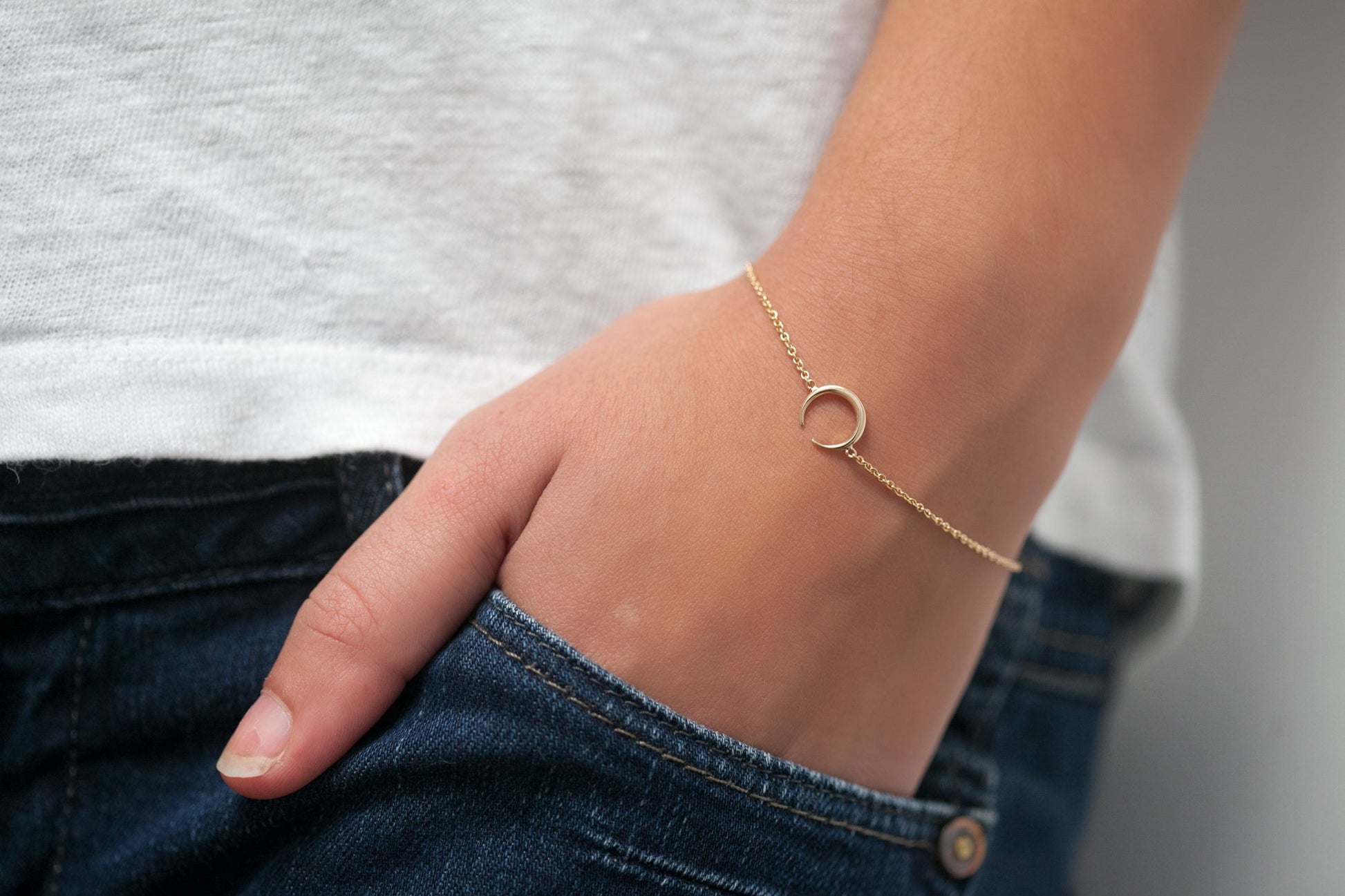 Bracelet demi lune plaqué or