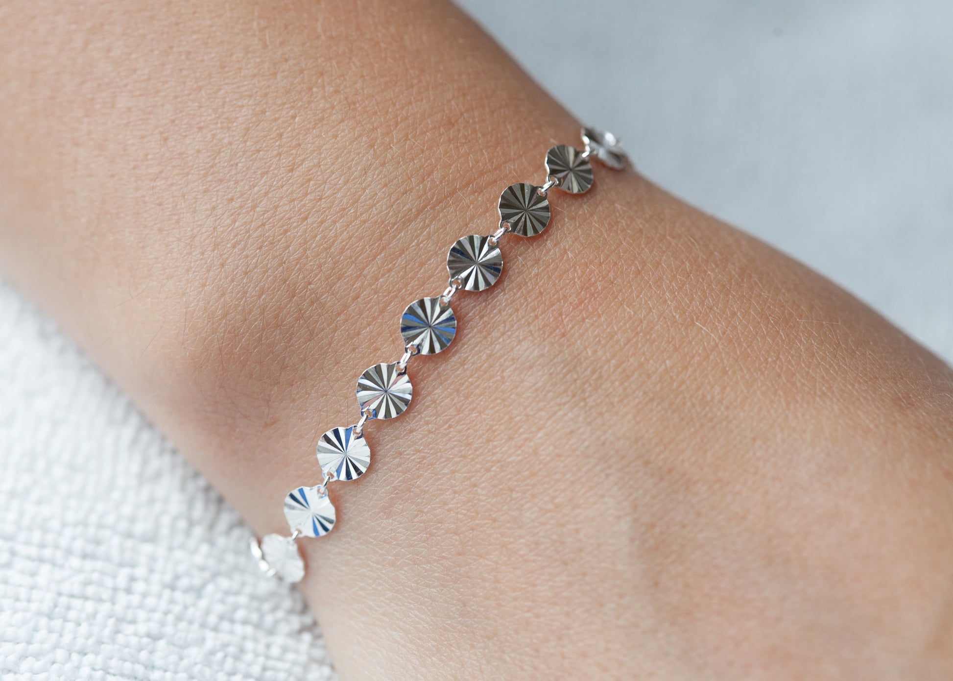 Bracelet pastilles striées en argent véritable
