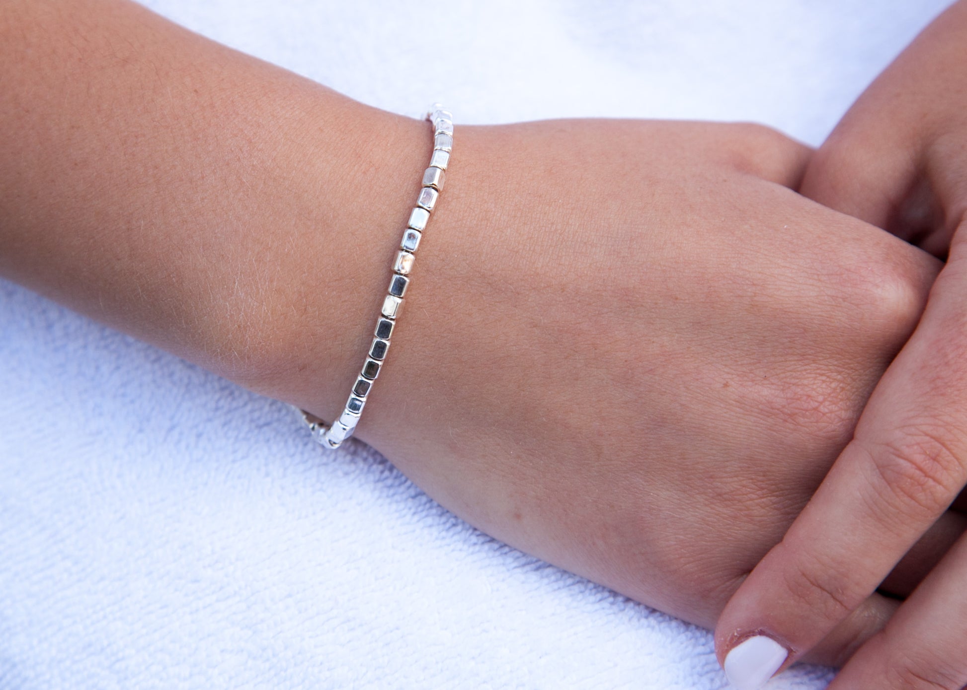 Bracelet perles carrées en argent