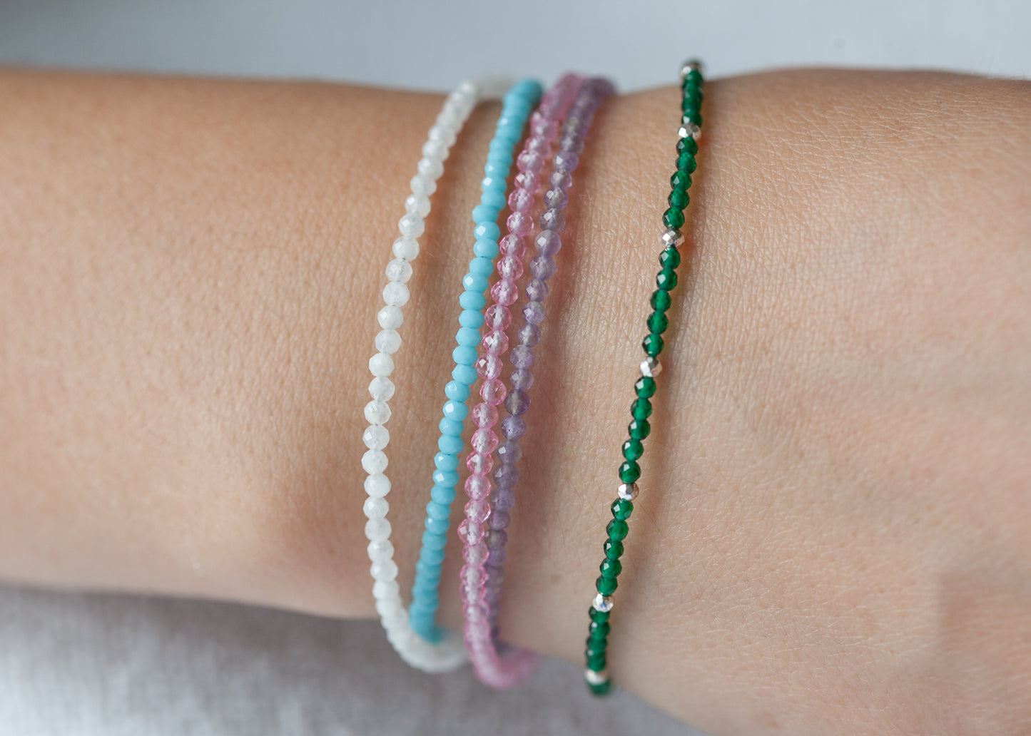 Bracelet avec perles en pierres naturelles