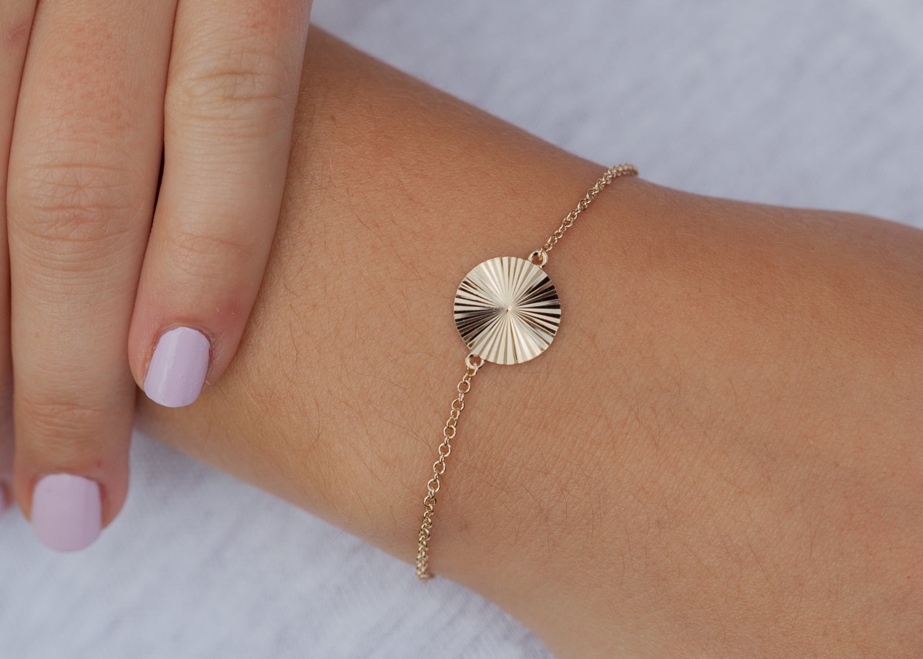 Bracelet soleil plaqué or