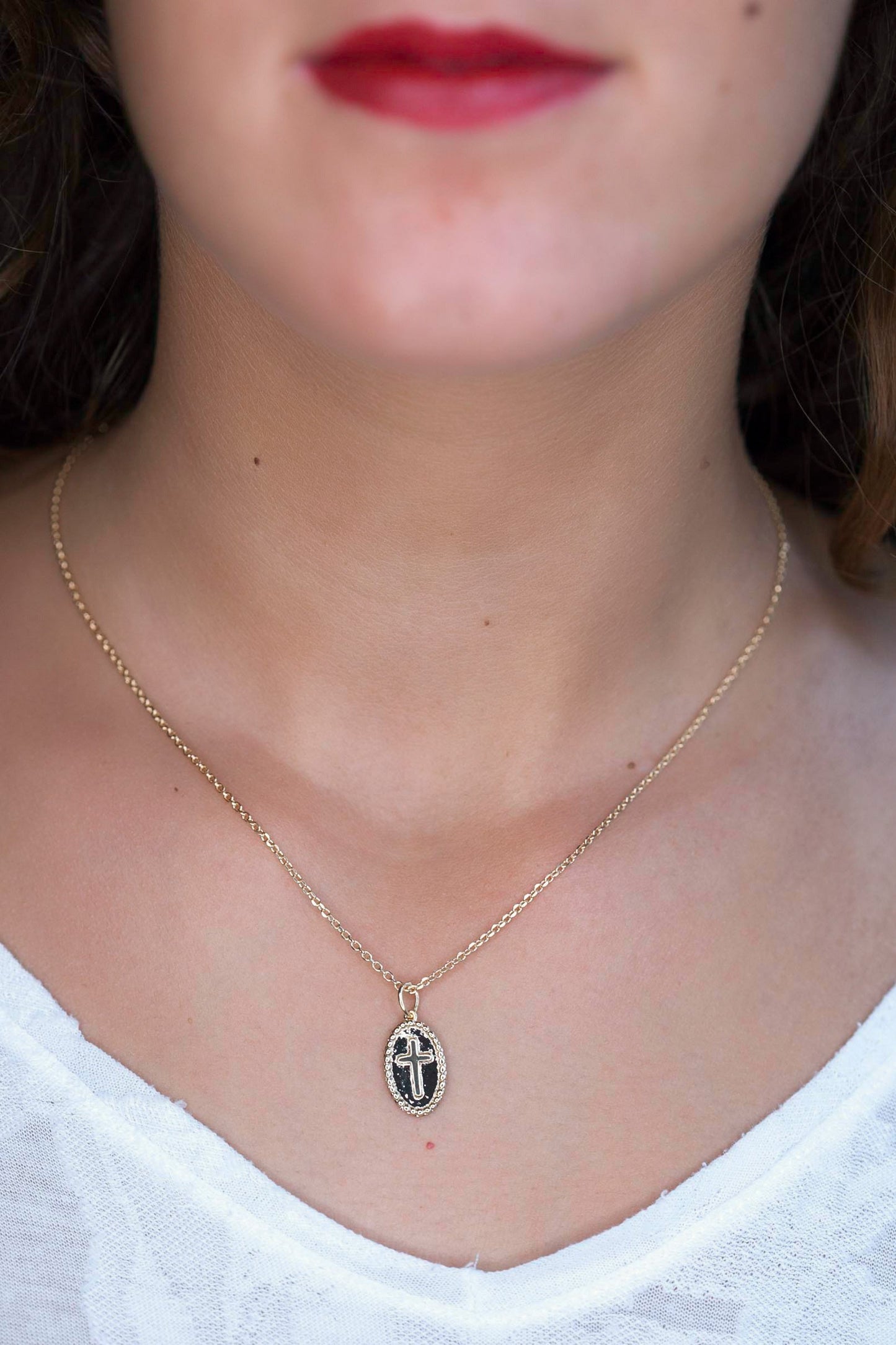 Collier Médaille Croix plaqué or