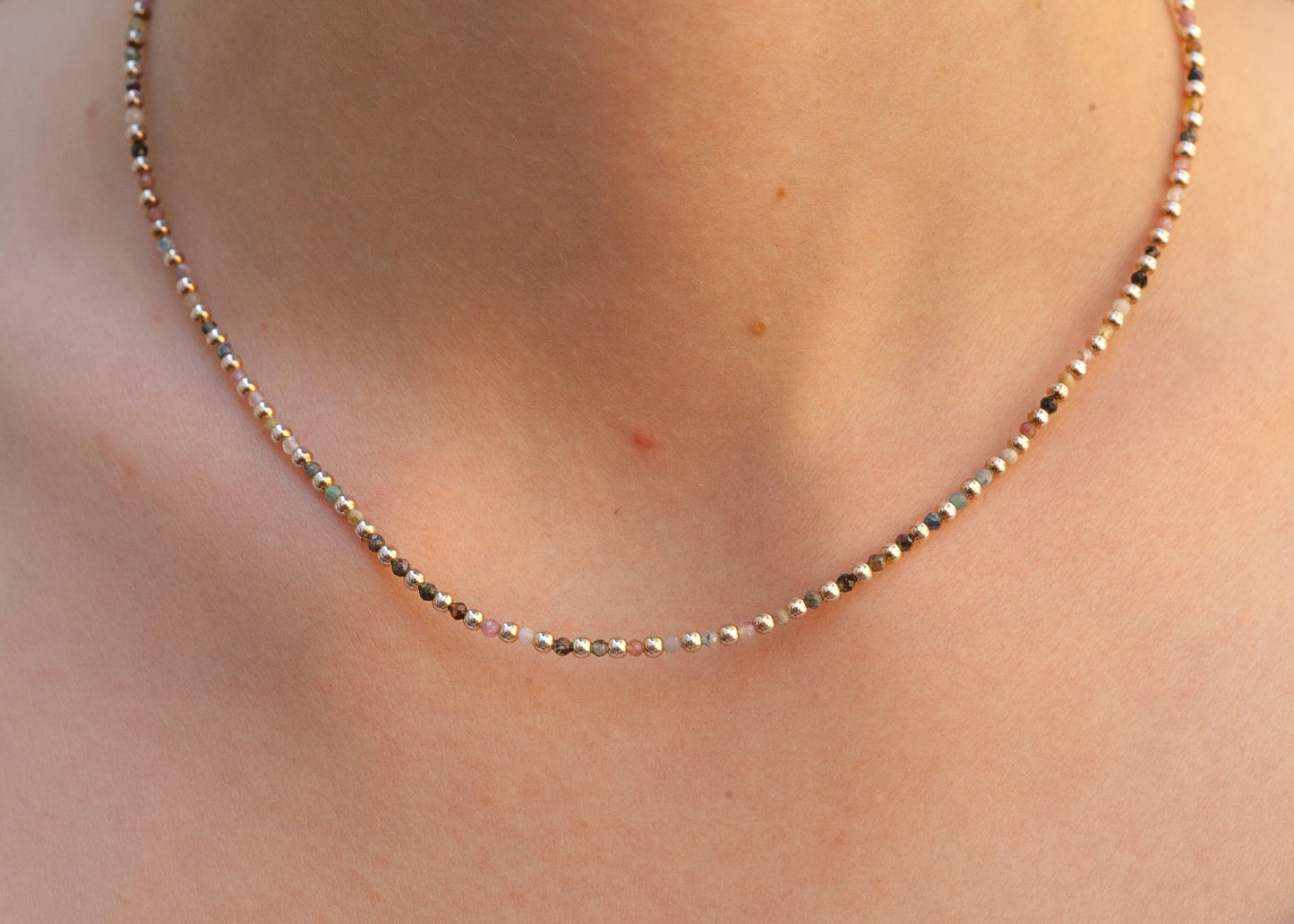 Collier perles d'argent et pierres naturelles