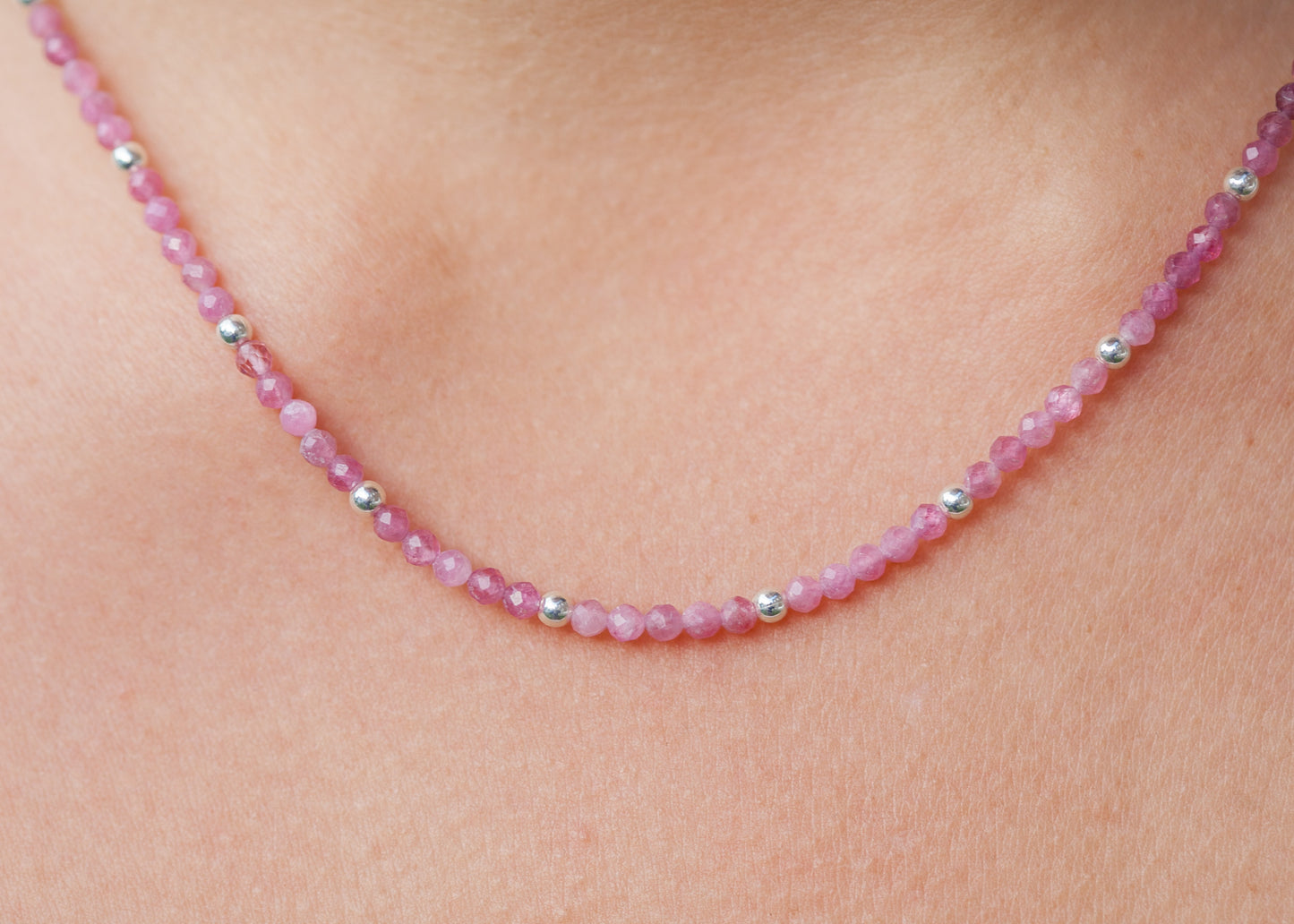 Collier perles d'argent et pierres naturelles