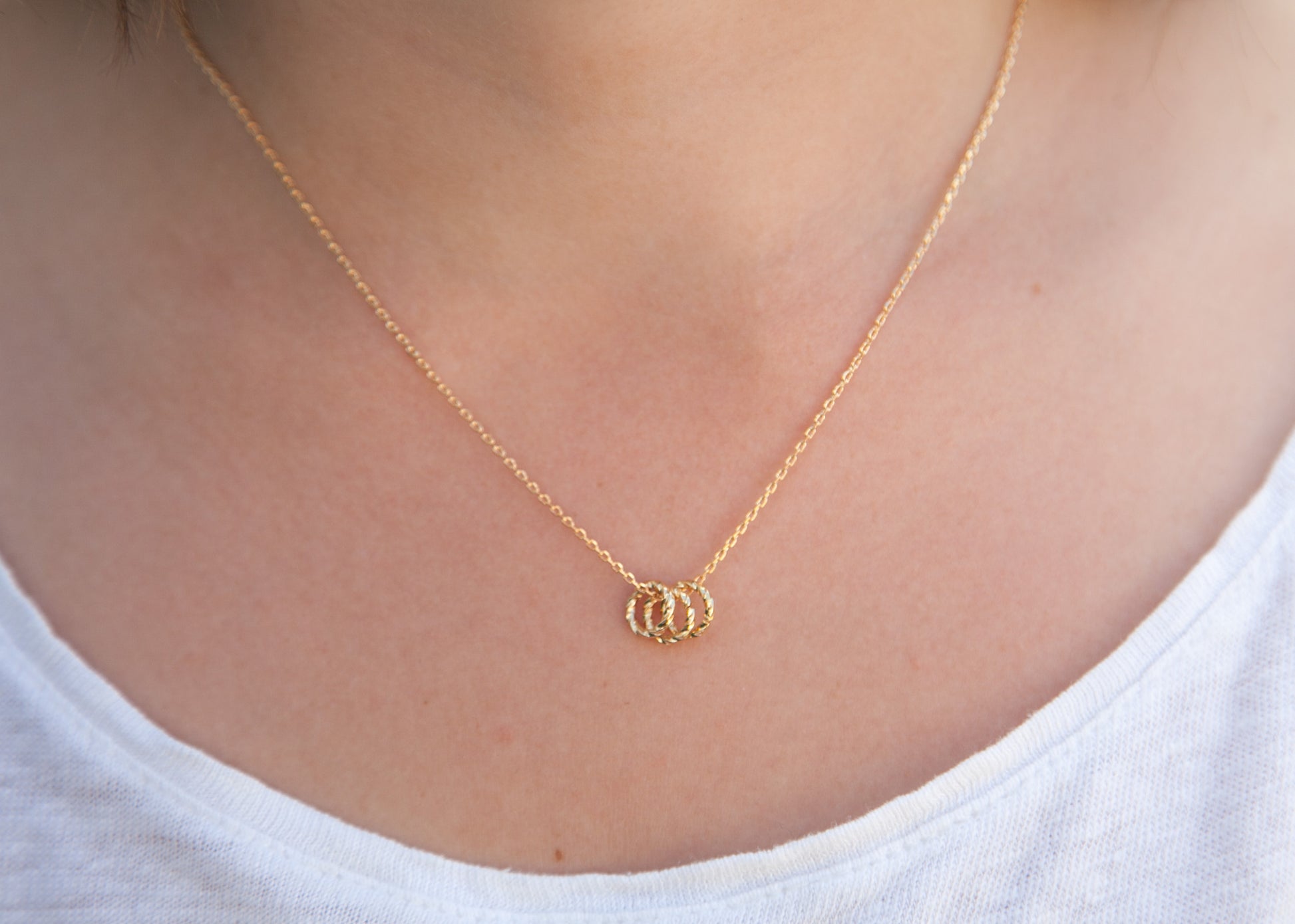 Collier 3 anneaux plaqué or