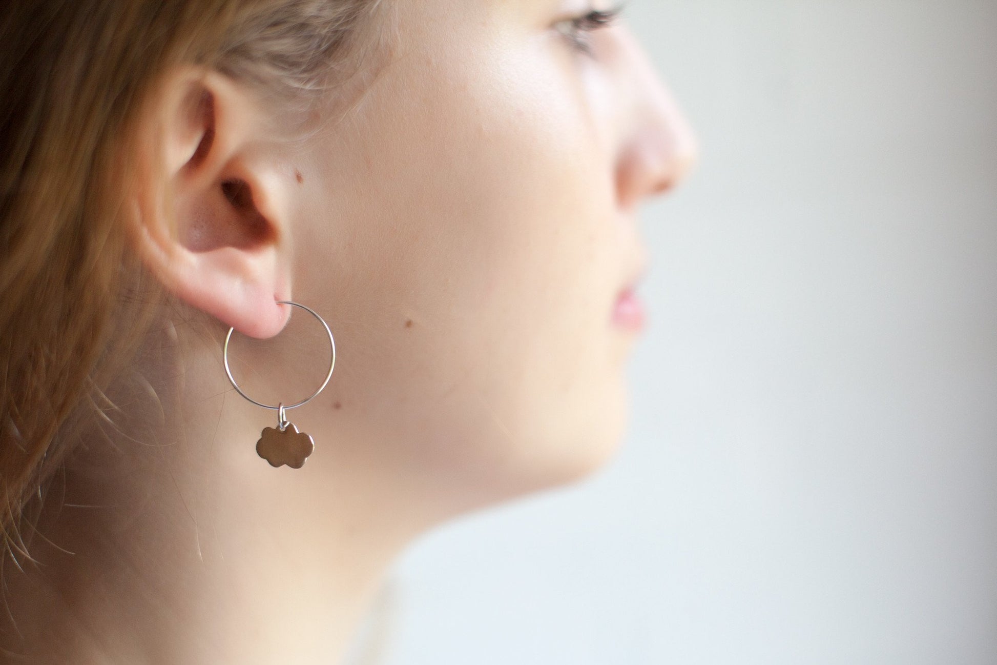Boucles d'oreille créoles nuage en argent