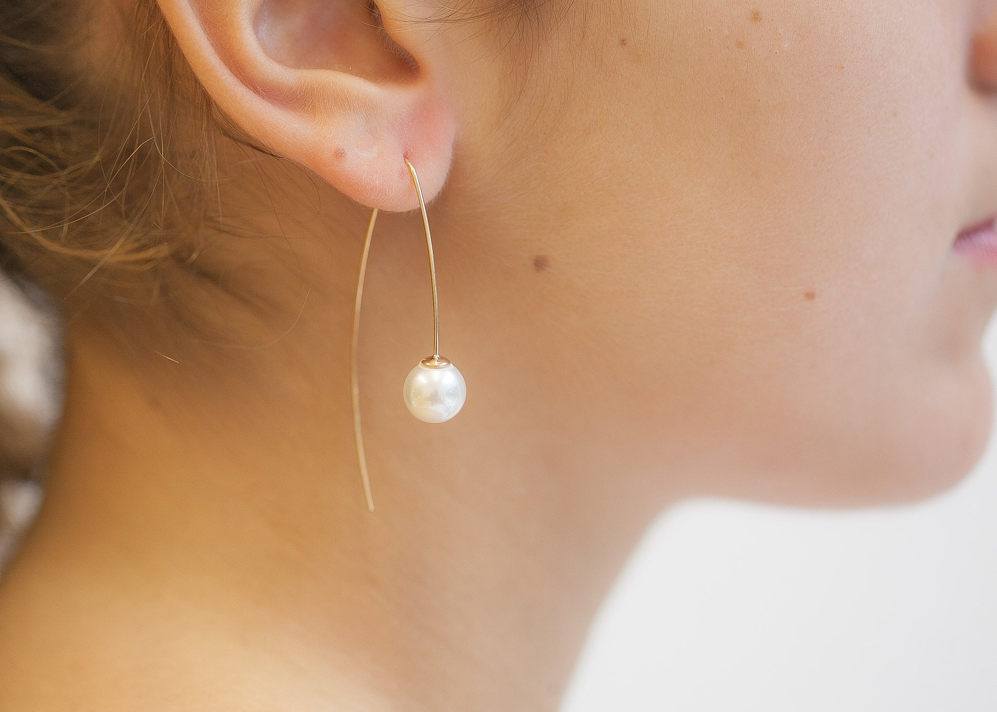 boucles d'oreilles perle blanche plaqué or