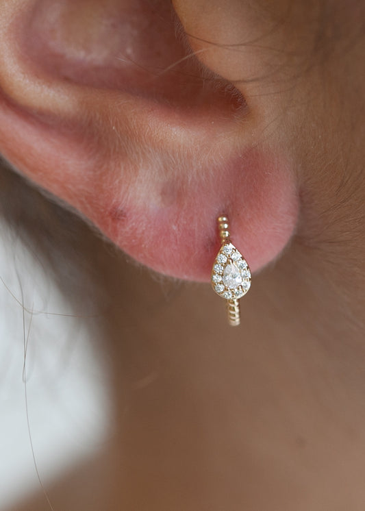Boucles d'oreilles anneau et strass plaqué or