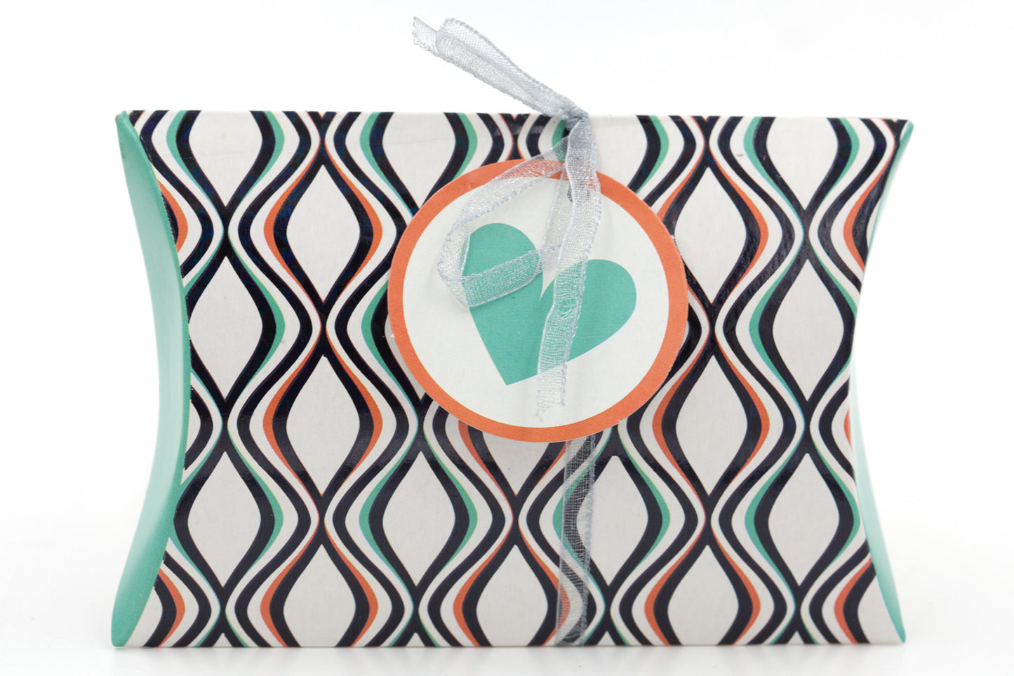 Pochette cadeau colorée en carton